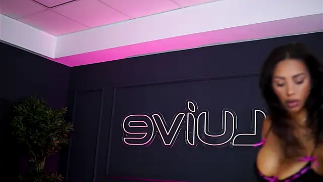 SiennaRuh online show from 09-14-25, 06:56