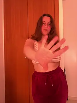 TenderLaGlamor online show from 02-05-26, 12:32