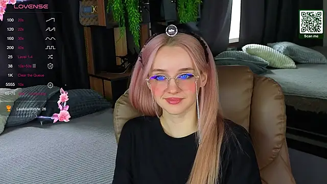 exxxcore  online show from 10-14-25, 06:03