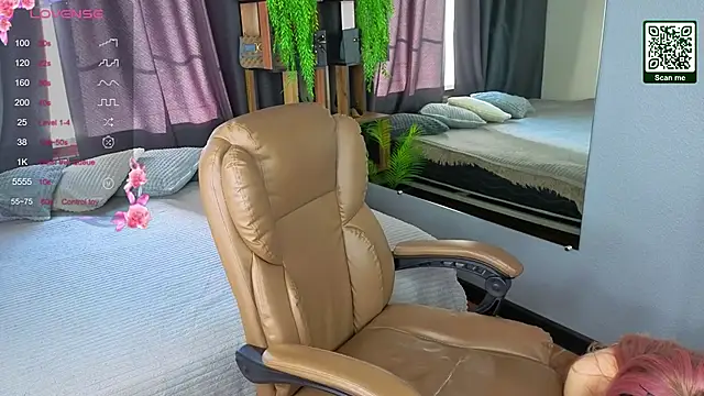 exxxcore  online show from 10-15-25, 05:29