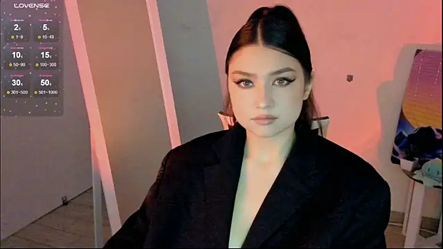 Snapshot of Sandra_Curly chatting on 01-05-26, 11:41 Sandra Curly online show from 01-05-26, 11:41