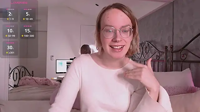 Amanda Butlerr online show from 09-26-25, 08:24