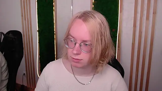 Amanda Butlerr online show from 07-30-26, 01:43