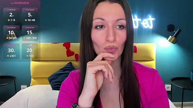 Joan Nelson online show from 02-23-26, 01:25