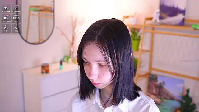 Snapshot of SuzanneHowse chatting on 02-01-26, 03:16 SuzanneHowse online show from 02-01-26, 03:16