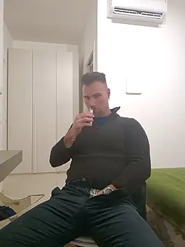 Snapshot of mrlyuis chatting on 12-02-25, 08:15 mrlyuis online show from 12-02-25, 08:15