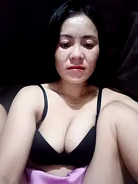 Snapshot of TinTim02 chatting on 09-17-25, 10:22 TinTim02 online show from 09-17-25, 10:22