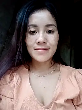 Snapshot of TinTim02 chatting on 10-21-25, 10:27 TinTim02 online show from 10-21-25, 10:27