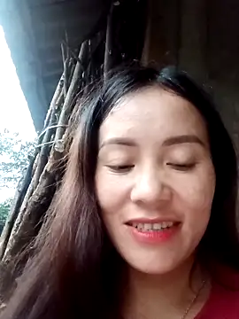 Snapshot of TinTim02 chatting on 10-31-25, 10:05 TinTim02 online show from 10-31-25, 10:05