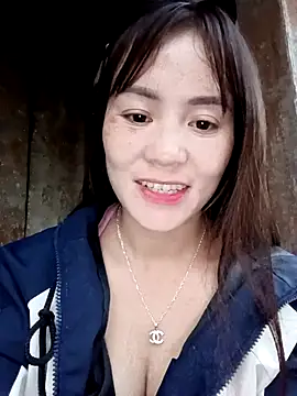 Snapshot of TinTim02 chatting on 11-23-25, 10:26 TinTim02 online show from 11-23-25, 10:26