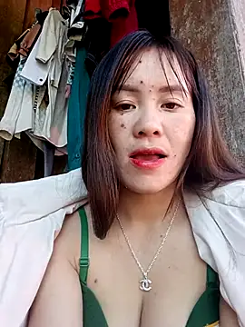 Snapshot of TinTim02 chatting on 11-28-25, 01:52 TinTim02 online show from 11-28-25, 01:52