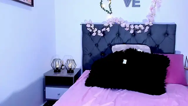 SagiraBelle online show from 01-09-26, 04:54