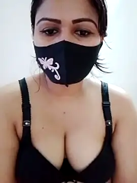 Snapshot of angel_tisha07 chatting on 11-11-25, 12:32 angel tisha07 online show from 11-11-25, 12:32