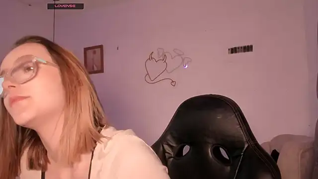 kristal joi dl online show from 09-21-25, 03:02