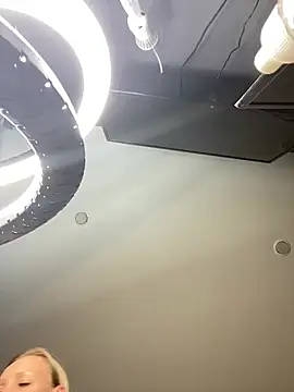 Snapshot of Bellissa_ chatting on 03-16-26, 02:21 Bellissa online show from 03-16-26, 02:21