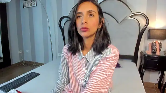 MiaAmore  online show from 02-14-26, 06:59