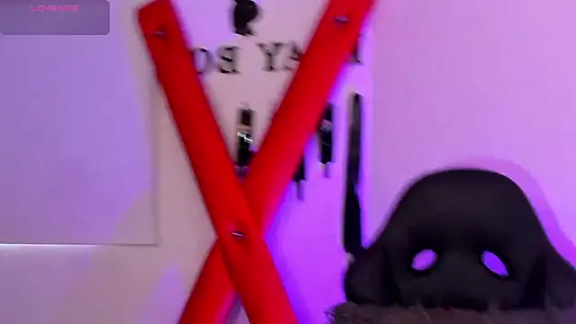 AlekRuizx online show from 09-17-25, 12:51