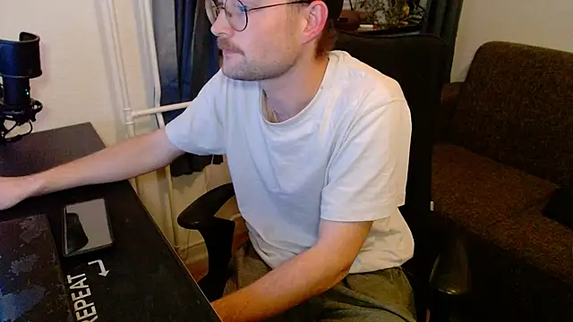 ChefDeLust online show from 11-05-25, 05:46