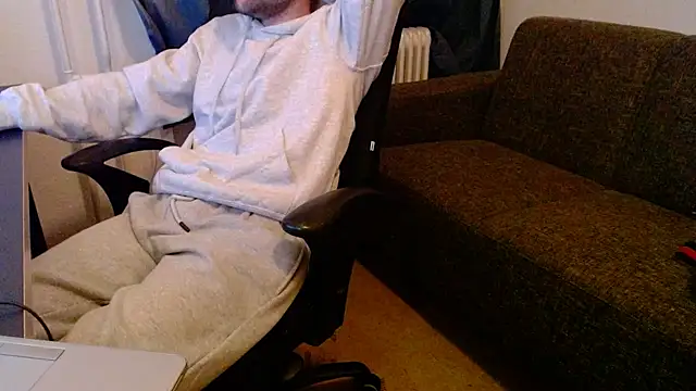 ChefDeLust online show from 11-25-25, 04:29