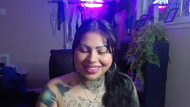 chicanachic13 online show from 05-13-26, 03:26