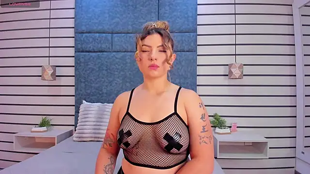 NatyLeone online show from 11-05-25, 09:15