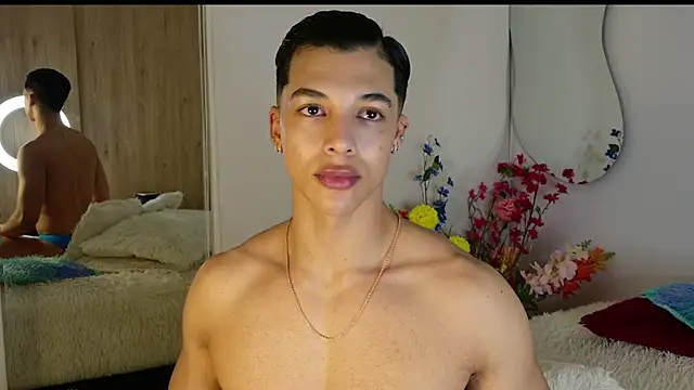 Troye Williams online show from 07-08-26, 09:58