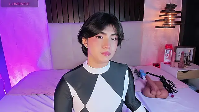 Creamy Angelo online show from 01-10-26, 04:14