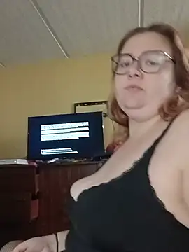 XEmoxkittyx online show from 05-27-26, 06:27