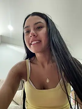 Snapshot of Victoria_alson chatting on 06-19-26, 04:00 Victoria alson online show from 06-19-26, 04:00