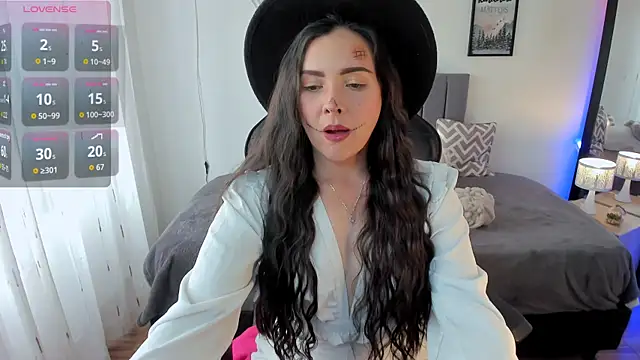 amaia monet online show from 10-20-25, 07:58