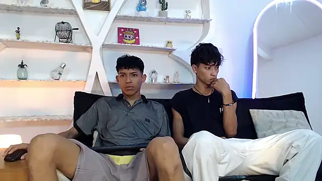 Snapshot of BEAUTY_BOYS1 chatting on 09-23-25, 07:11 BEAUTY BOYS1 online show from 09-23-25, 07:11