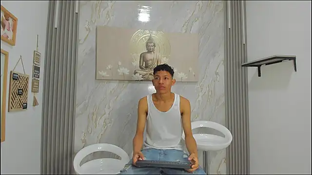 BEAUTY BOYS1 online show from 01-17-26, 07:13