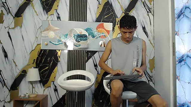 BEAUTY BOYS1 online show from 02-23-26, 07:22