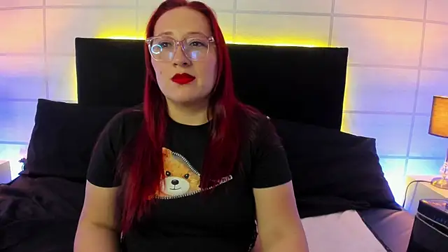 fieryluciana online show from 10-16-25, 03:40