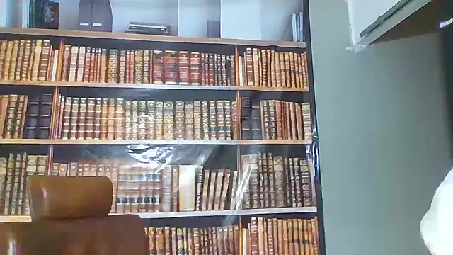 Snapshot of Hailey_Curvy chatting on 01-12-26, 09:14 Hailey Curvy online show from 01-12-26, 09:14