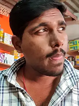 Snapshot of Markroco696 chatting on 12-17-25, 09:26 Markroco696 online show from 12-17-25, 09:26