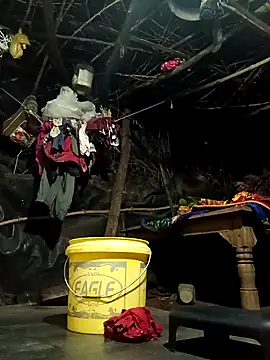 cute diya 12 online show from 12-17-25, 03:07