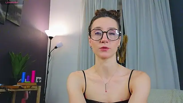 laracroftmansion online show from 05-27-26, 03:20