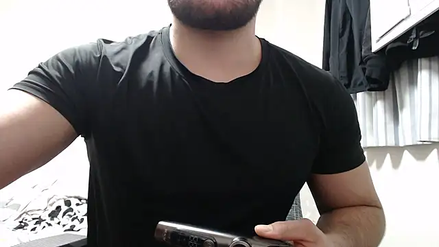 Snapshot of myhair_isgood chatting on 12-16-25, 12:10 myhair isgood online show from 12-16-25, 12:10