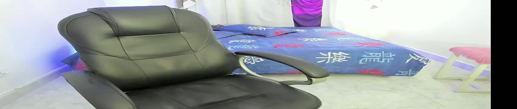 Snapshot of Aron_Boyy chatting on 09-30-25, 08:47 Aron Boyy online show from 09-30-25, 08:47