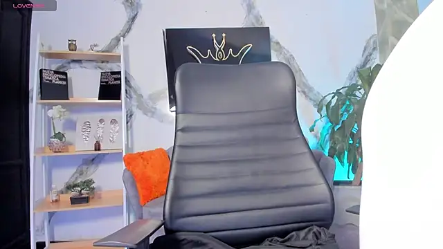 Snapshot of AnaRuiz1_ chatting on 12-19-25, 03:02 AnaRuiz1 online show from 12-19-25, 03:02