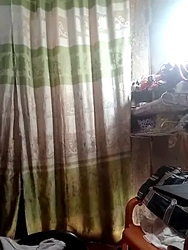 Surrilove online show from 04-09-26, 05:18