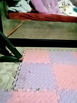 Surrilove online show from 04-24-26, 03:14