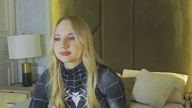 Sky Cutie online show from 04-09-26, 06:19