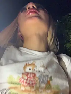 SweetBunnyGF online show from 12-03-25, 11:25