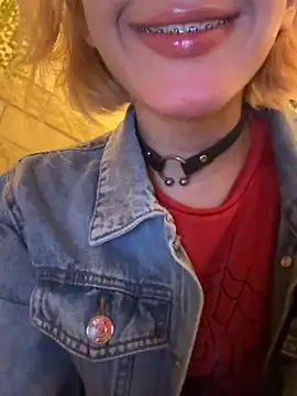 SweetBunnyGF online show from 06-07-26, 12:04
