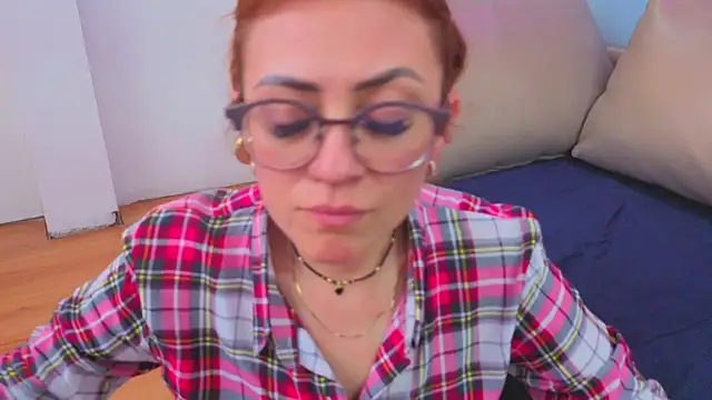 Victoria Fallon online show from 10-22-25, 08:19