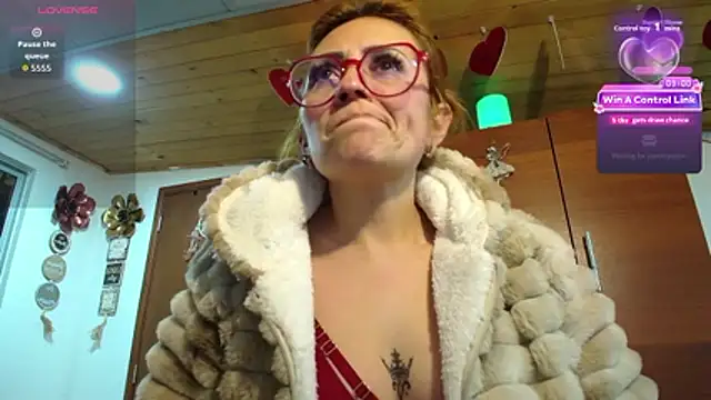 Victoria Fallon online show from 04-09-26, 11:54