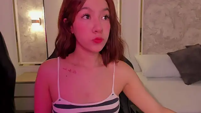 doll eyees  online show from 09-20-25, 07:37