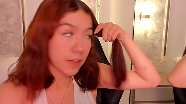 doll eyees  online show from 09-26-25, 02:37